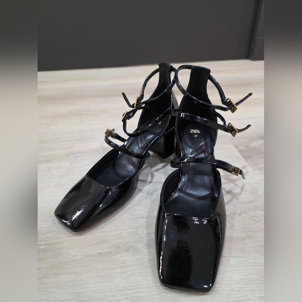 Zara Buckled BLOCK HEEL - Picture 12 of 15